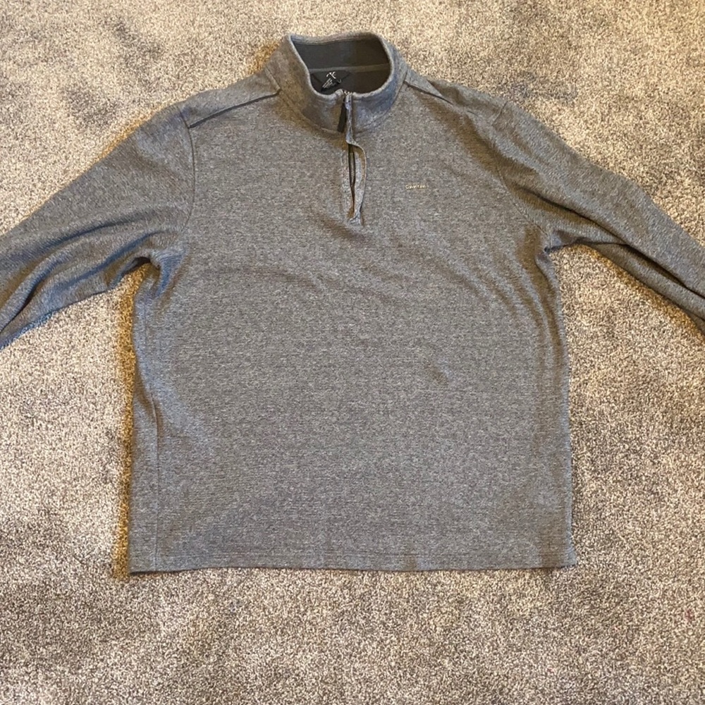 Long sleeve pullover